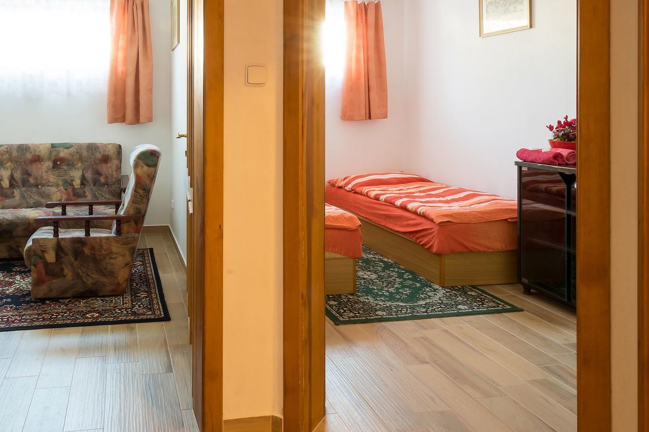 Alton Garni Hotel Ceske Budejovice Exterior photo